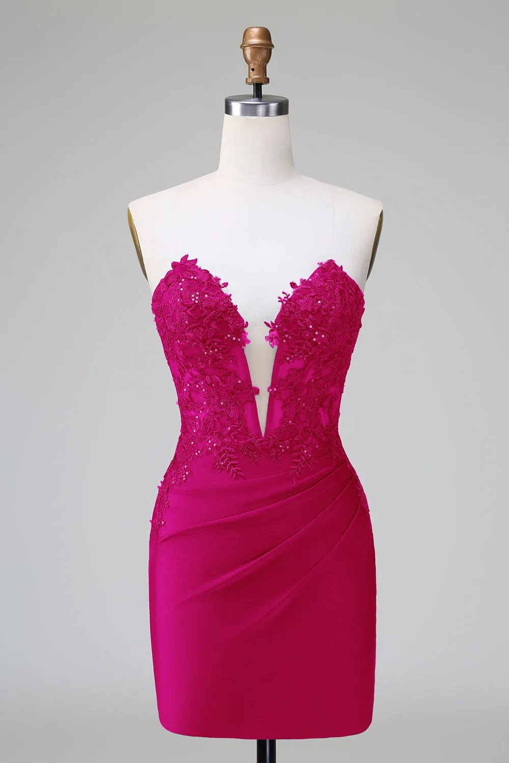 Classy Red Bodycon Strapless Pleated Short Homecoming Dress with Beading