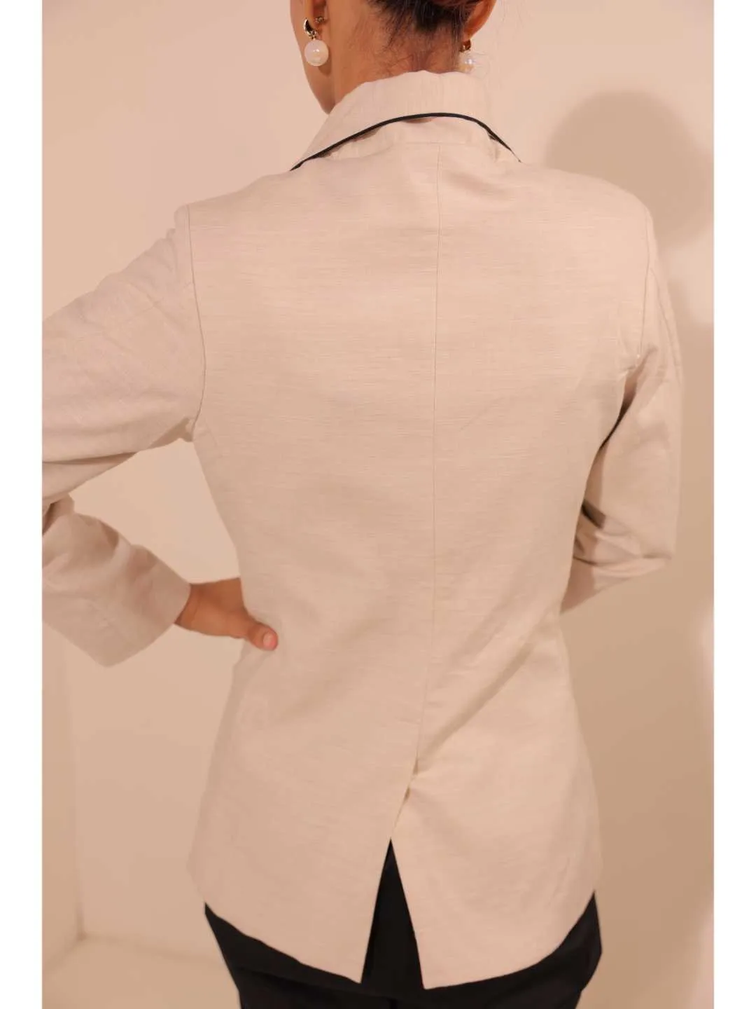 graceful pure cotton modernise embroiderd lapel full sleeve semi-formal jacket with handy pockets.- Beige
