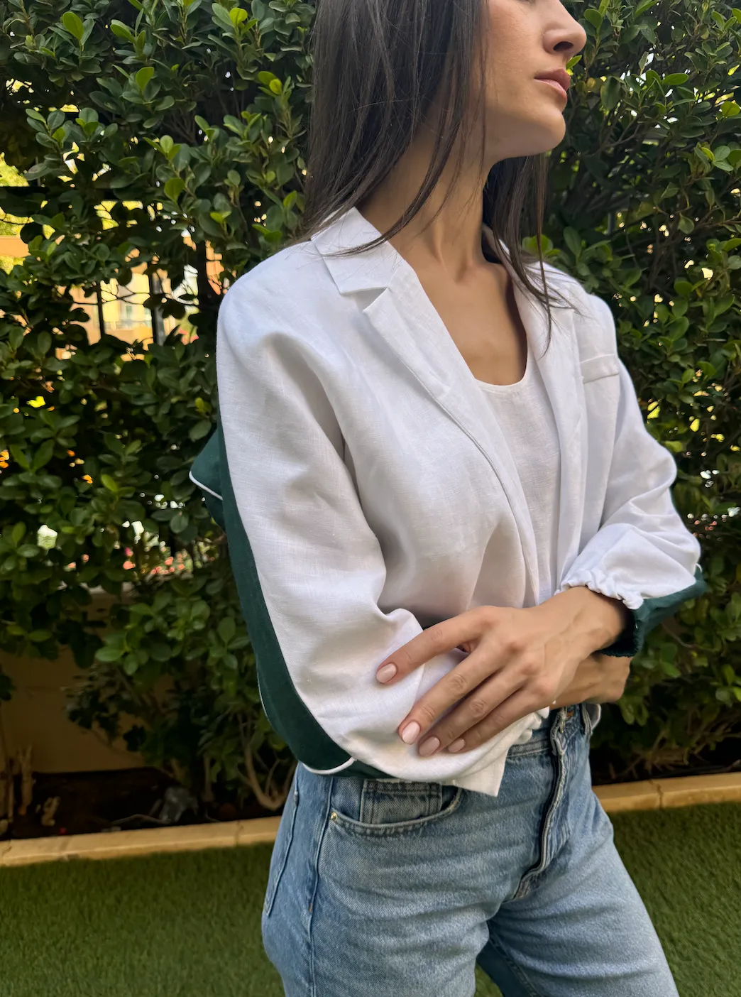 HALF HALF BOMBER- Green Linen Front