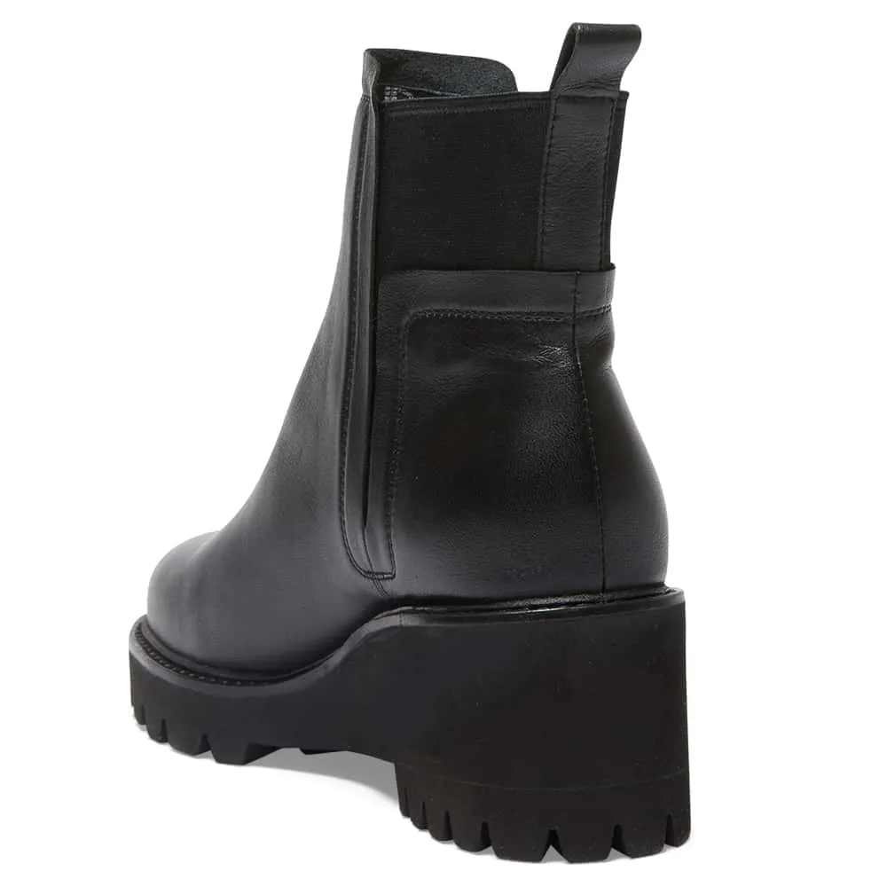 Jetson Boot in Black Leather