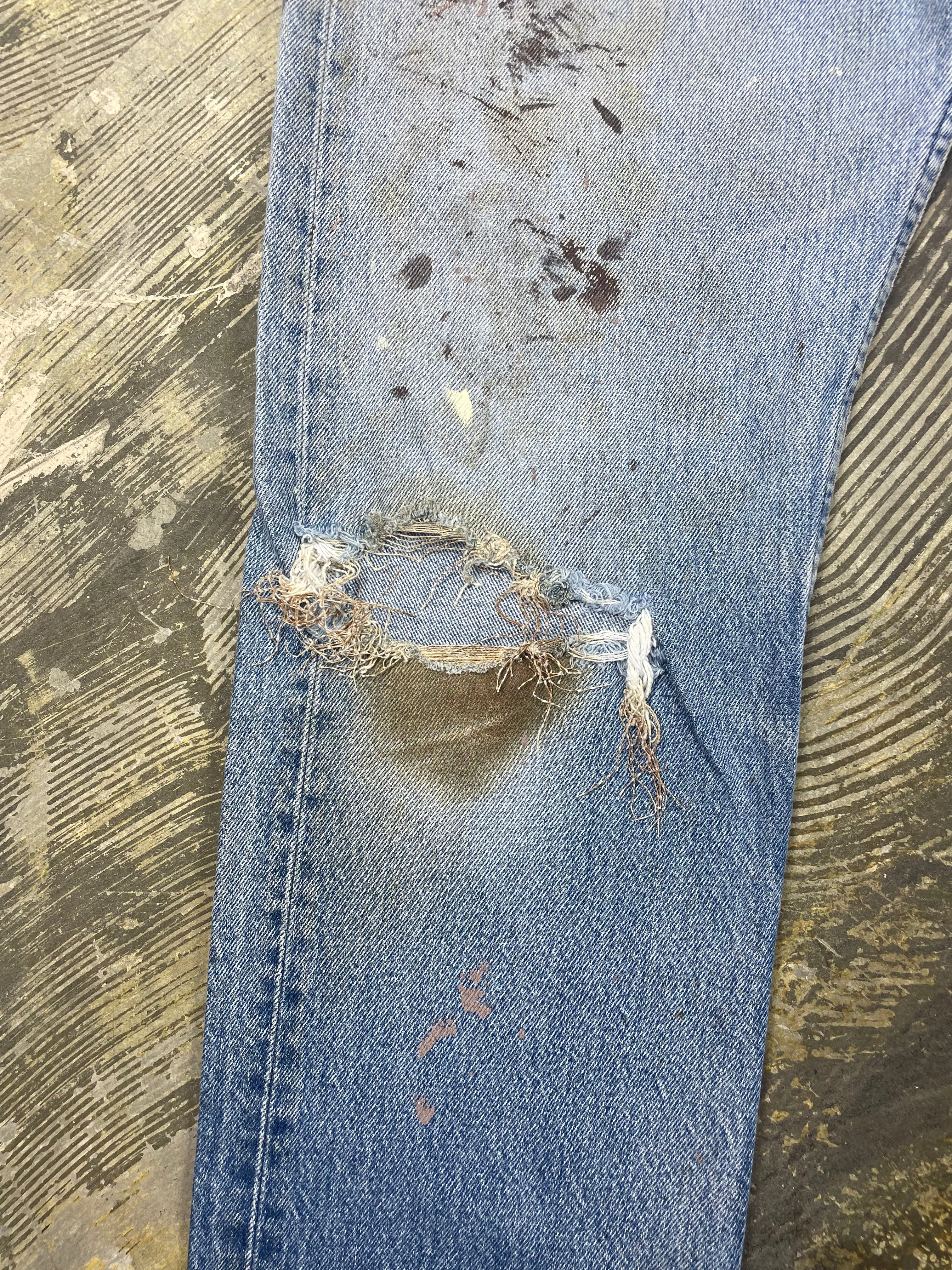 Vintage USA Made Levi 501 Premium Wash & Paint  Denim Jeans (JYJ-0189)