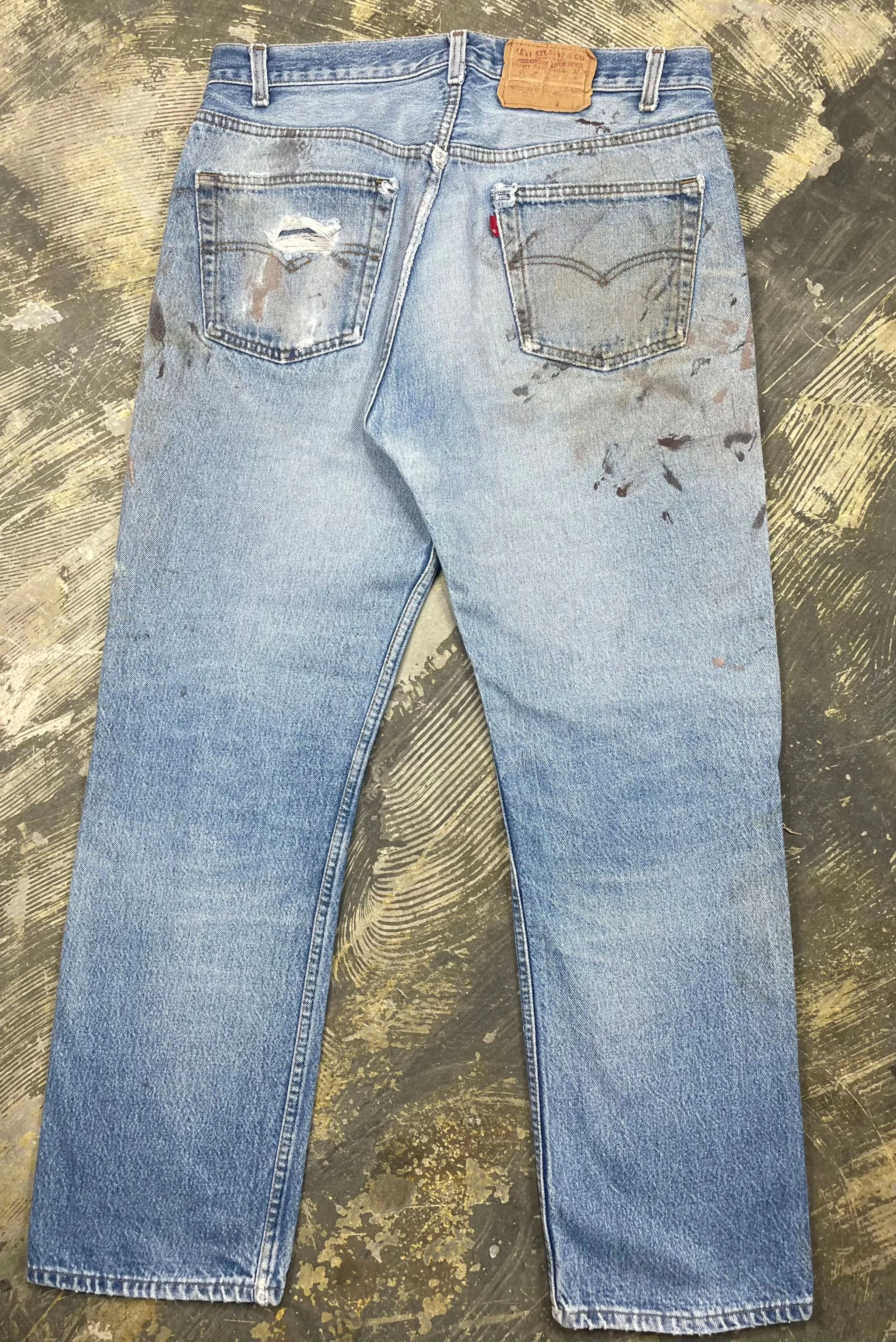 Vintage USA Made Levi 501 Premium Wash & Paint  Denim Jeans (JYJ-0189)